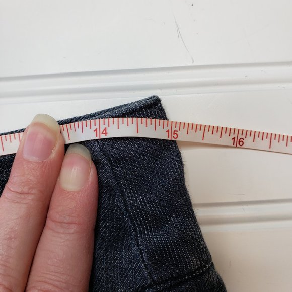 MAURICES Womens Junior Size 1/2 w27 Shorts Dark Wash Black Denim Chino Stretch - Picture 3 of 5